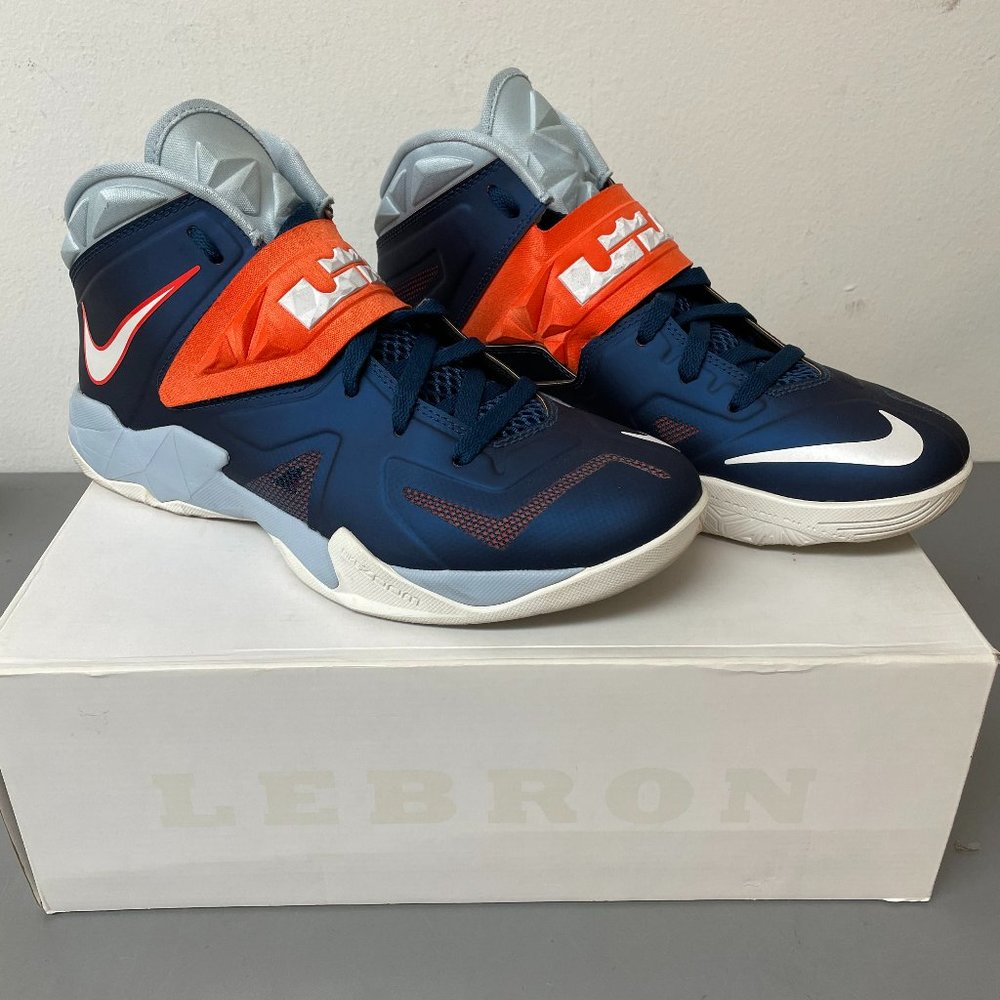 COLLECTOR NIKE ZOOM SOLDIER VII LEBRON JAMES 8.5